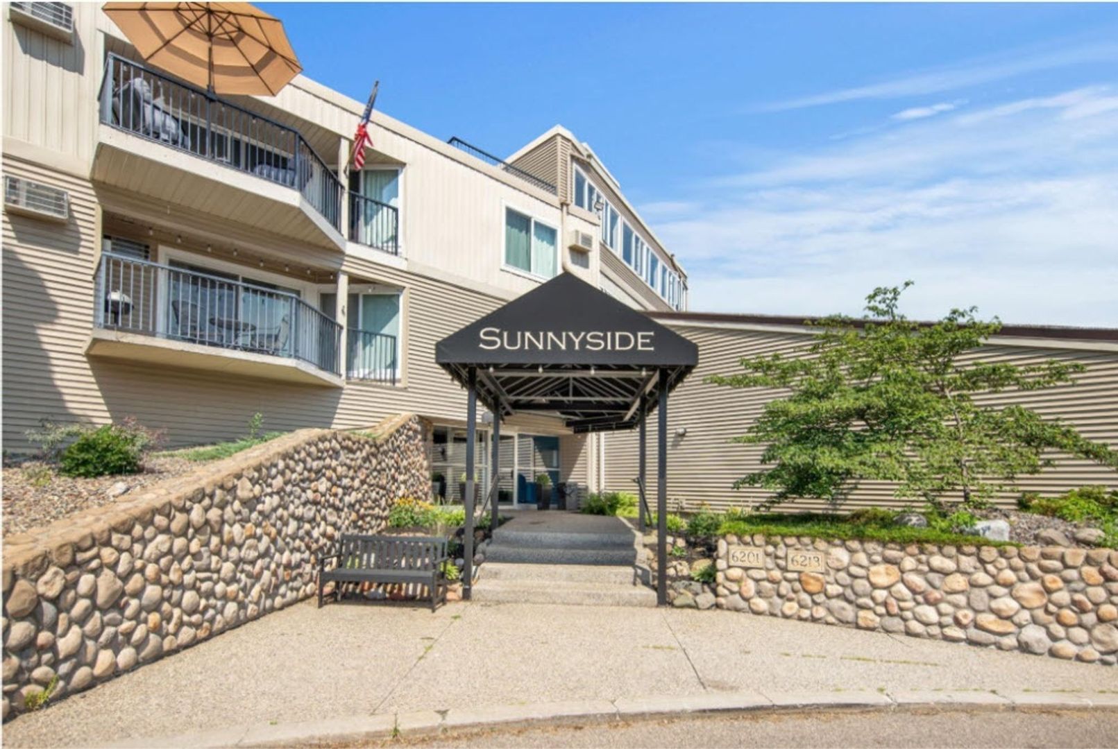 Stillwater Condo: 6201 Saint Croix Trl N