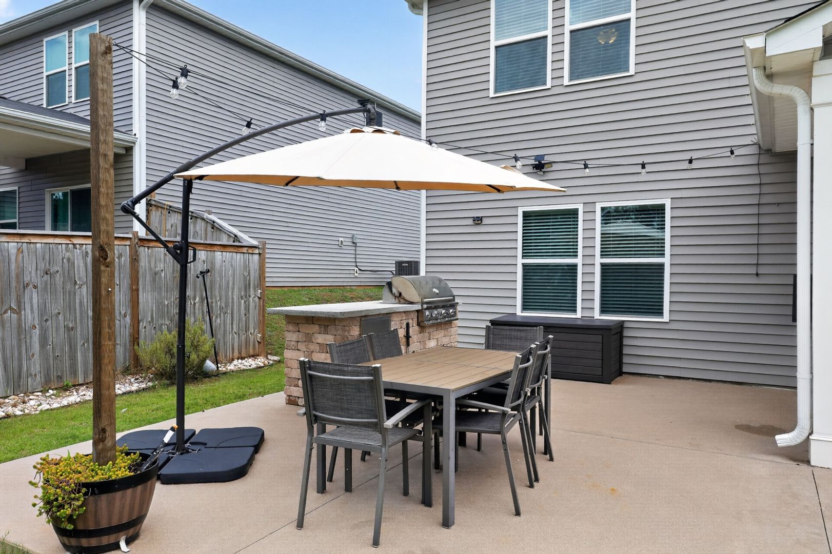 Simpsonville House: 333 Pewter Cir