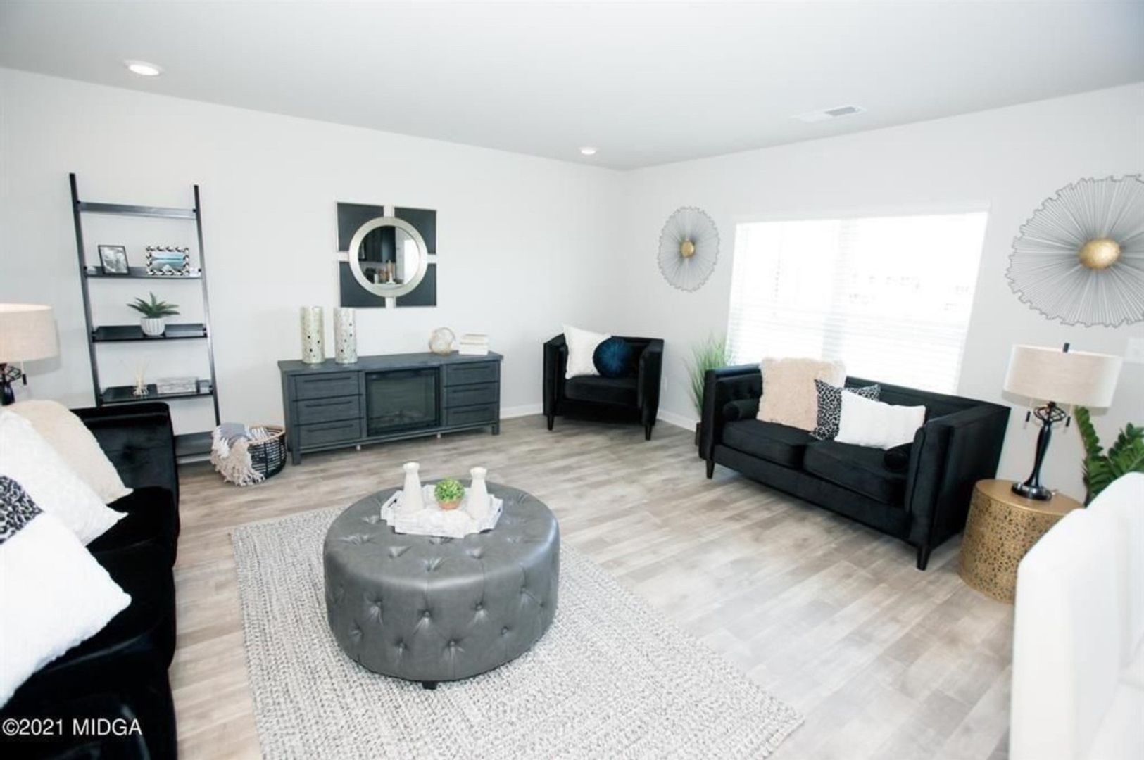Macon House: 178 Goodall Woods Dr