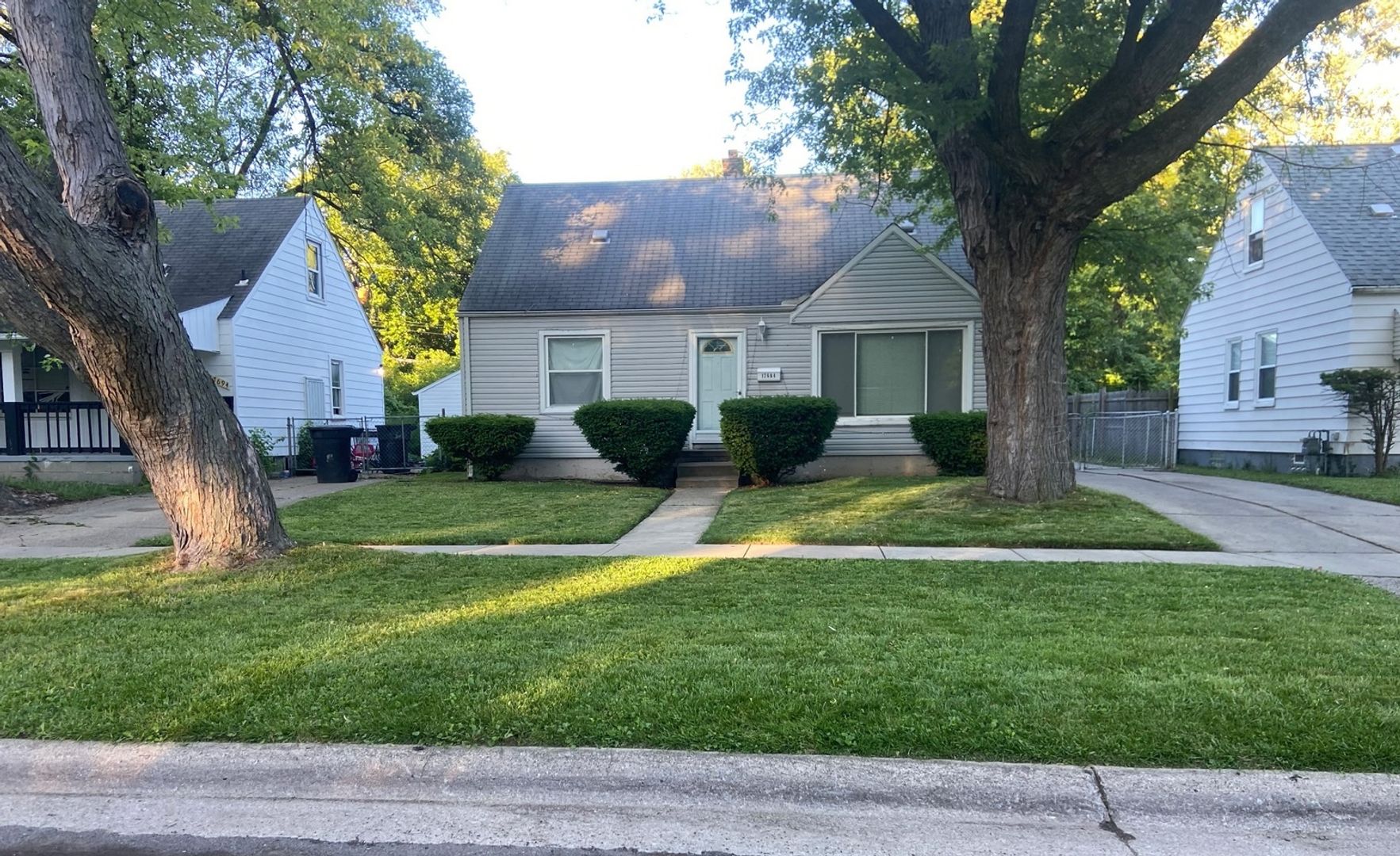 Detroit House: 17684 Winston St