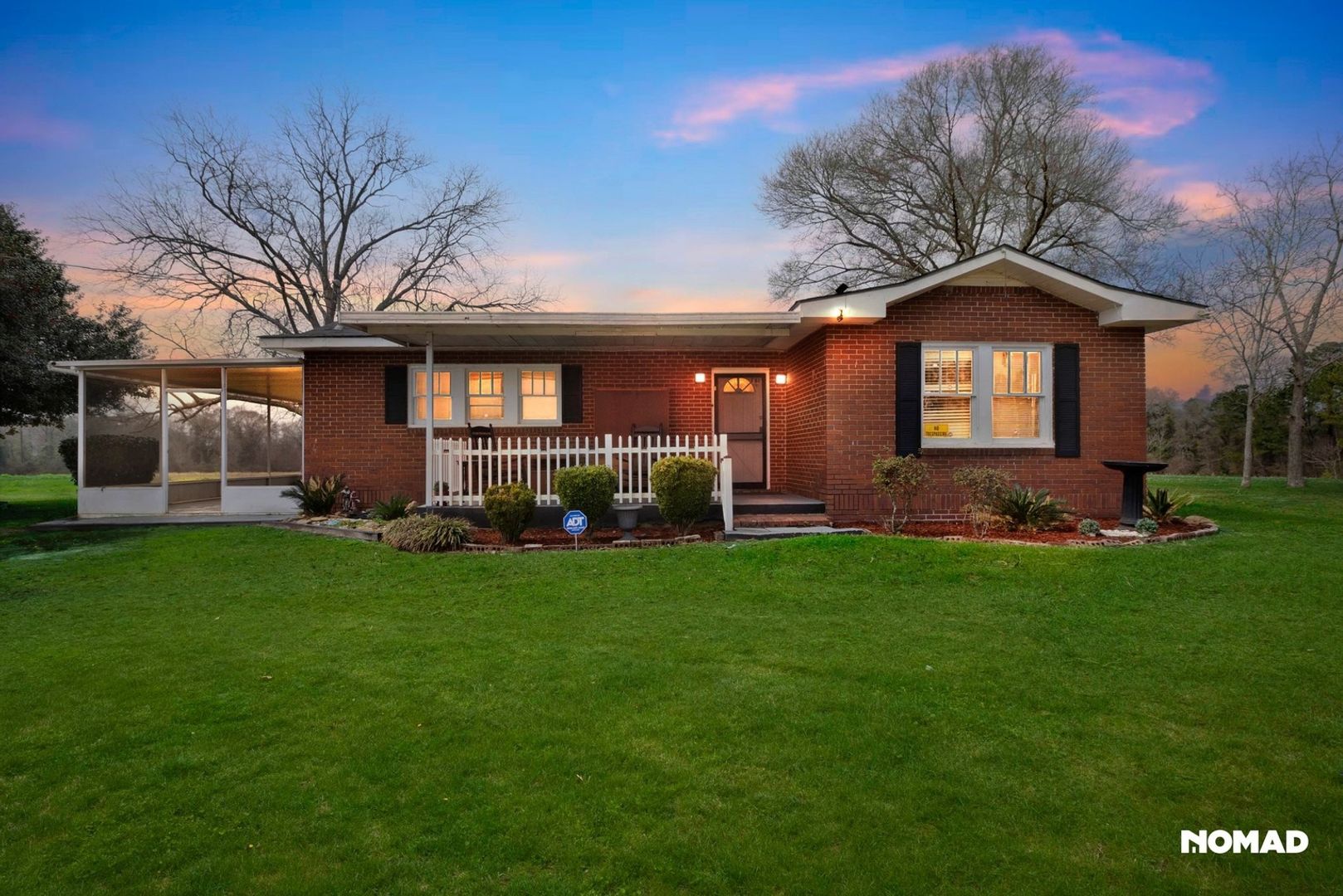 Cordele House: 141 Dockweiler Rd N