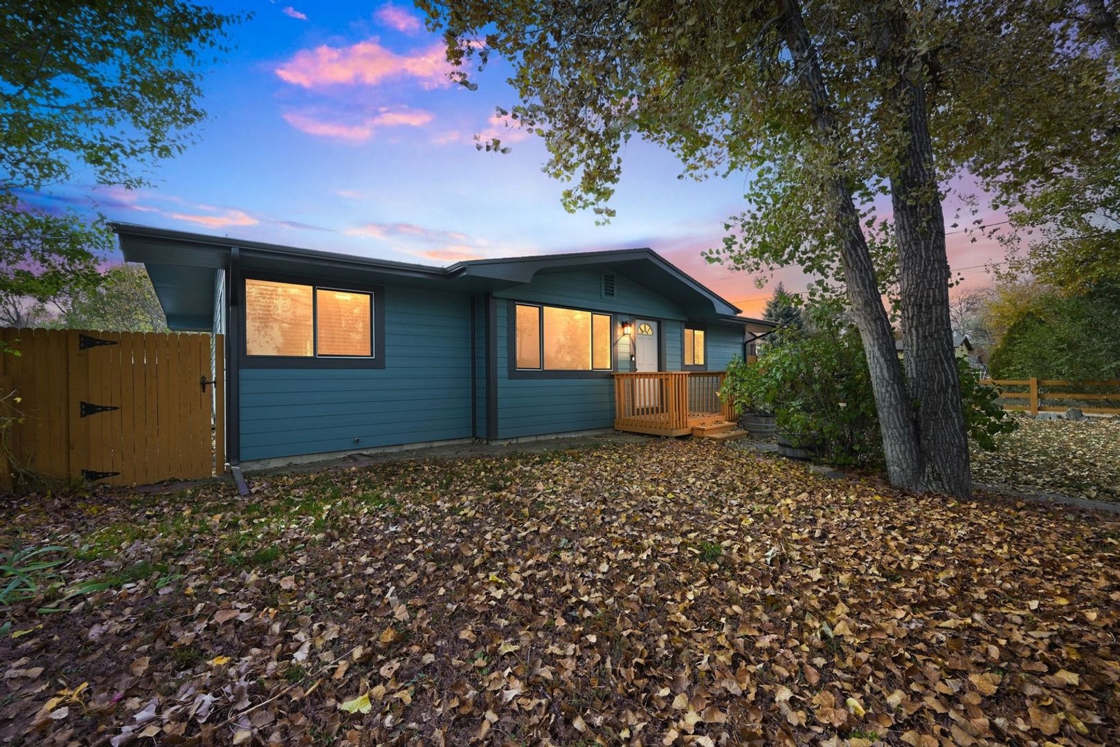 Erie House: 240 Carr St