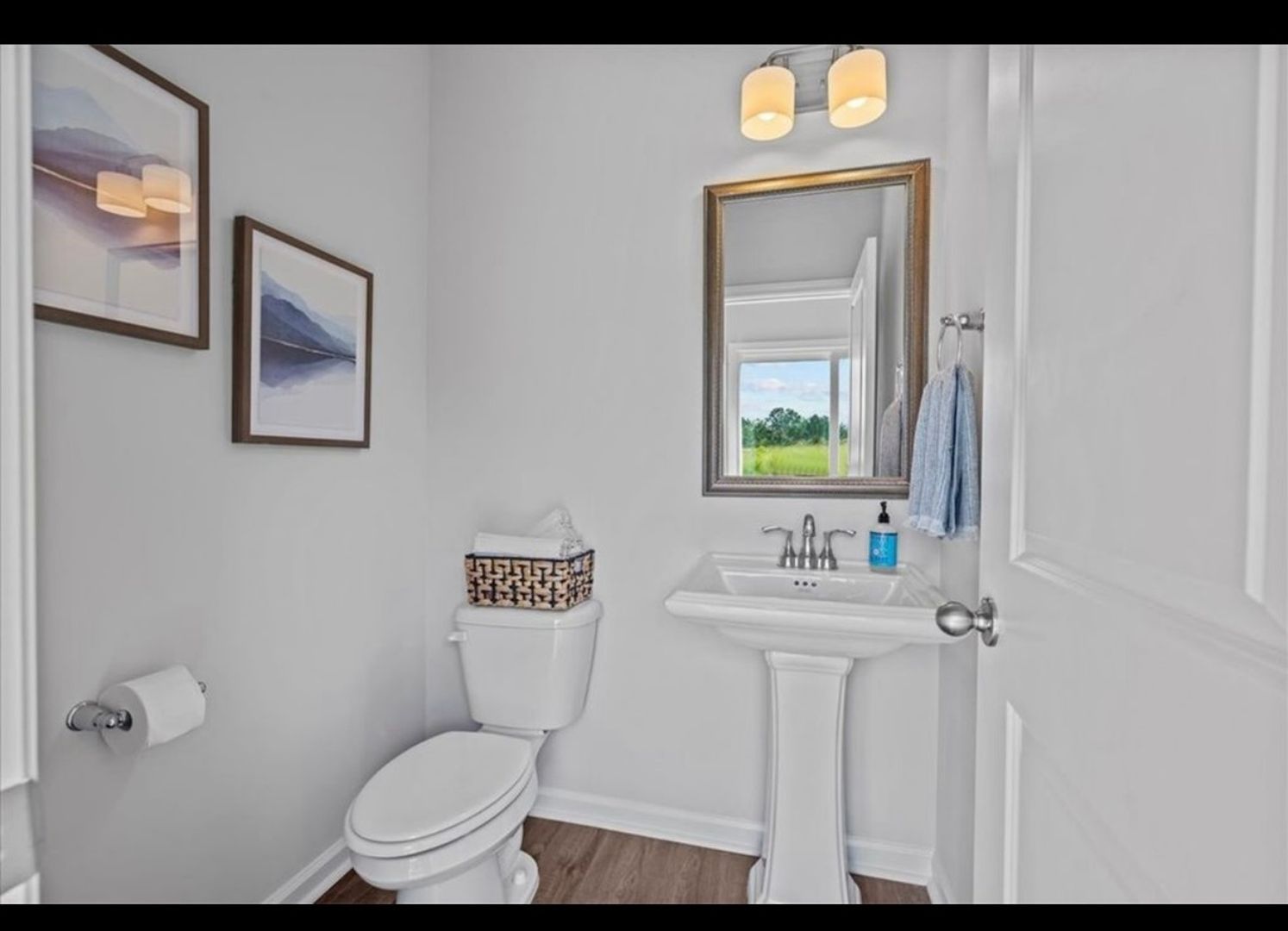 Anderson Townhome: 109 Lowland Dr