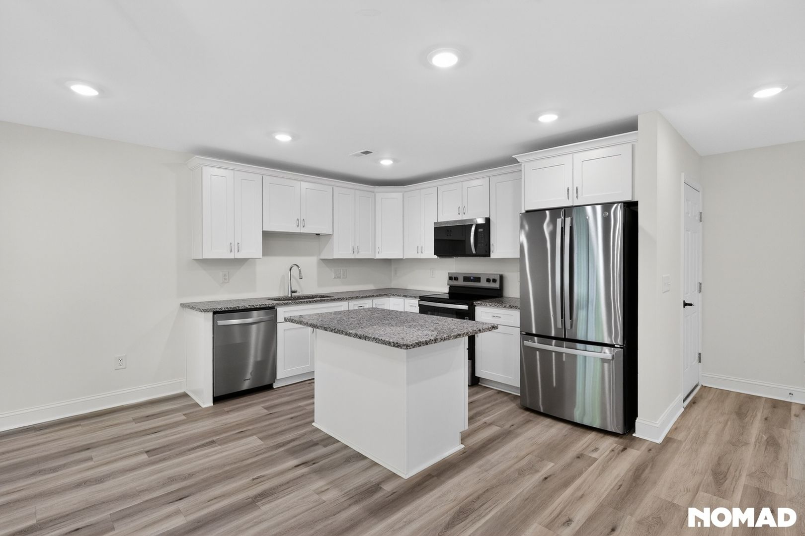 Charlotte Townhome: 15824 S J Lawrence Rd