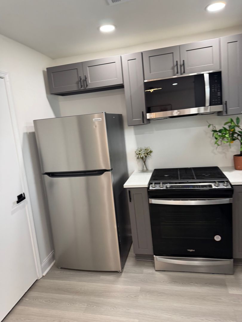 Atlanta House: 3475 Meadowlane Pl Sw