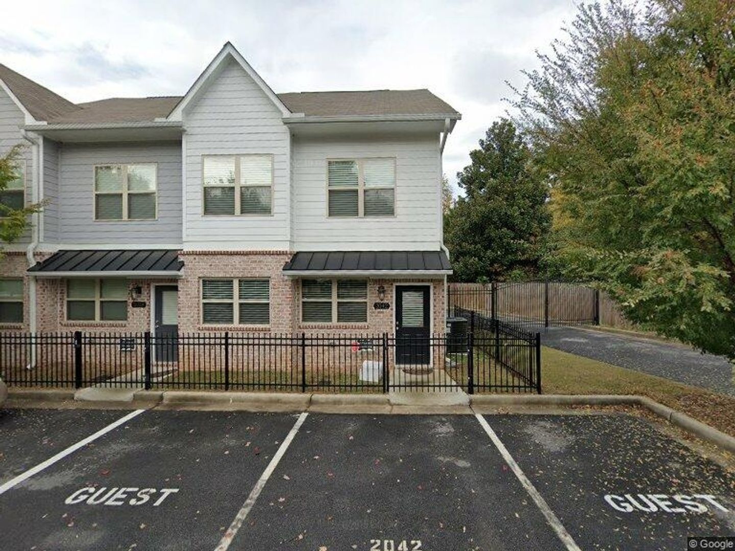 Atlanta Townhome: 2042 Bolton Rd Nw
