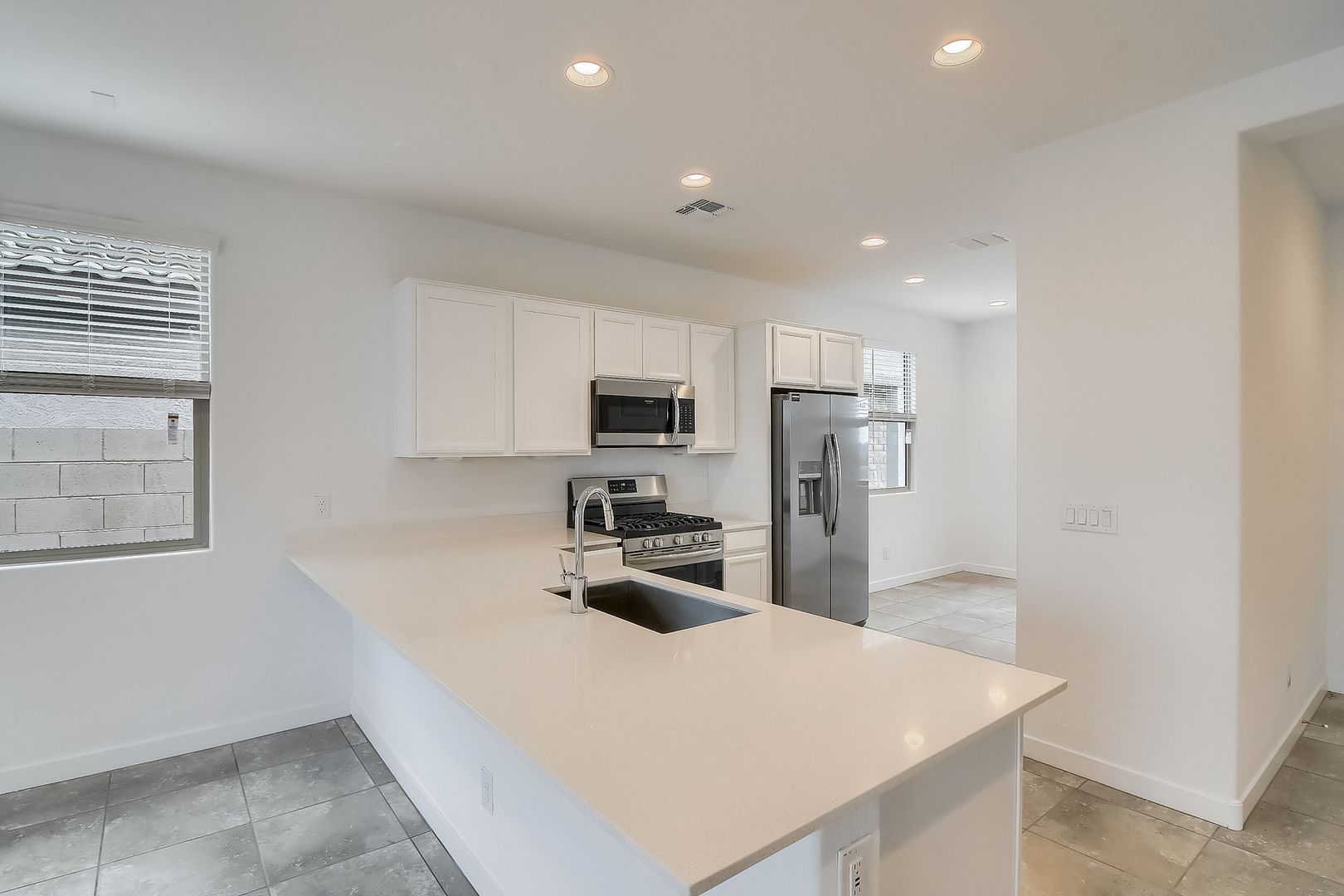 Waddell House: 16894 West Evergreen Road