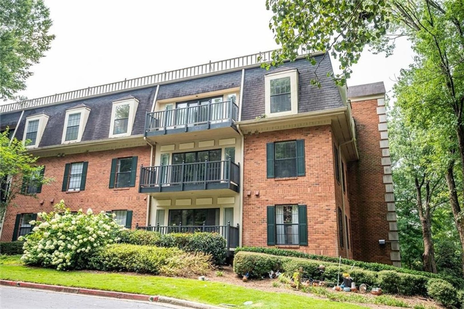 Atlanta Condo: 26202 Plantation Dr Ne