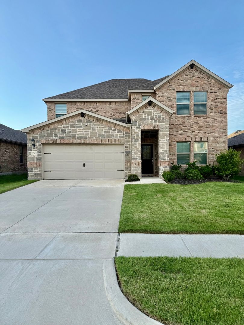 Aubrey House: 1705 Berry Ridge Trl