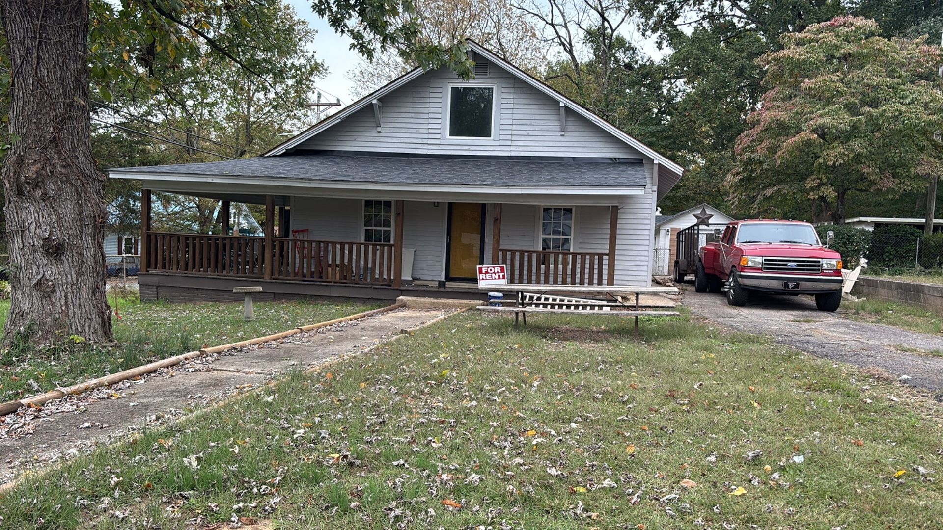 Statesville House: 1601 Wilson W Lee Blvd