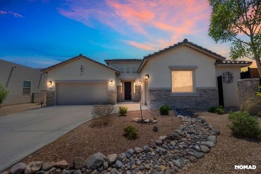 Spacious 4BR House in Las Cruces – photo 1