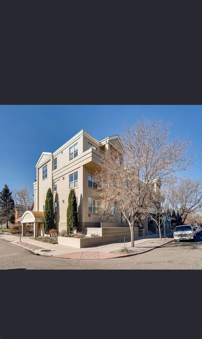 Denver Condo: 424 E 1st Ave
