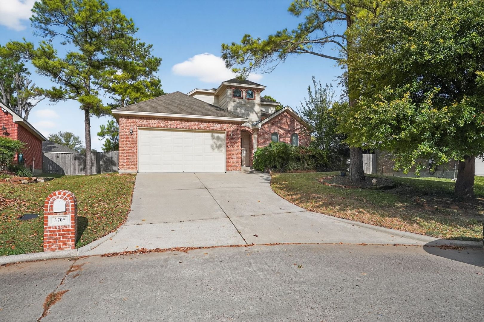 Montgomery House: 3705 Whisper Walk