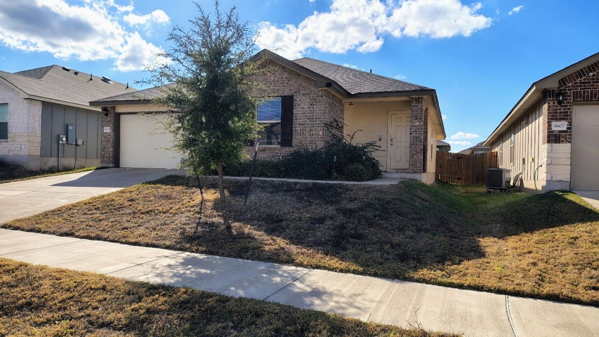 Killeen House: 9609 Falme Ln