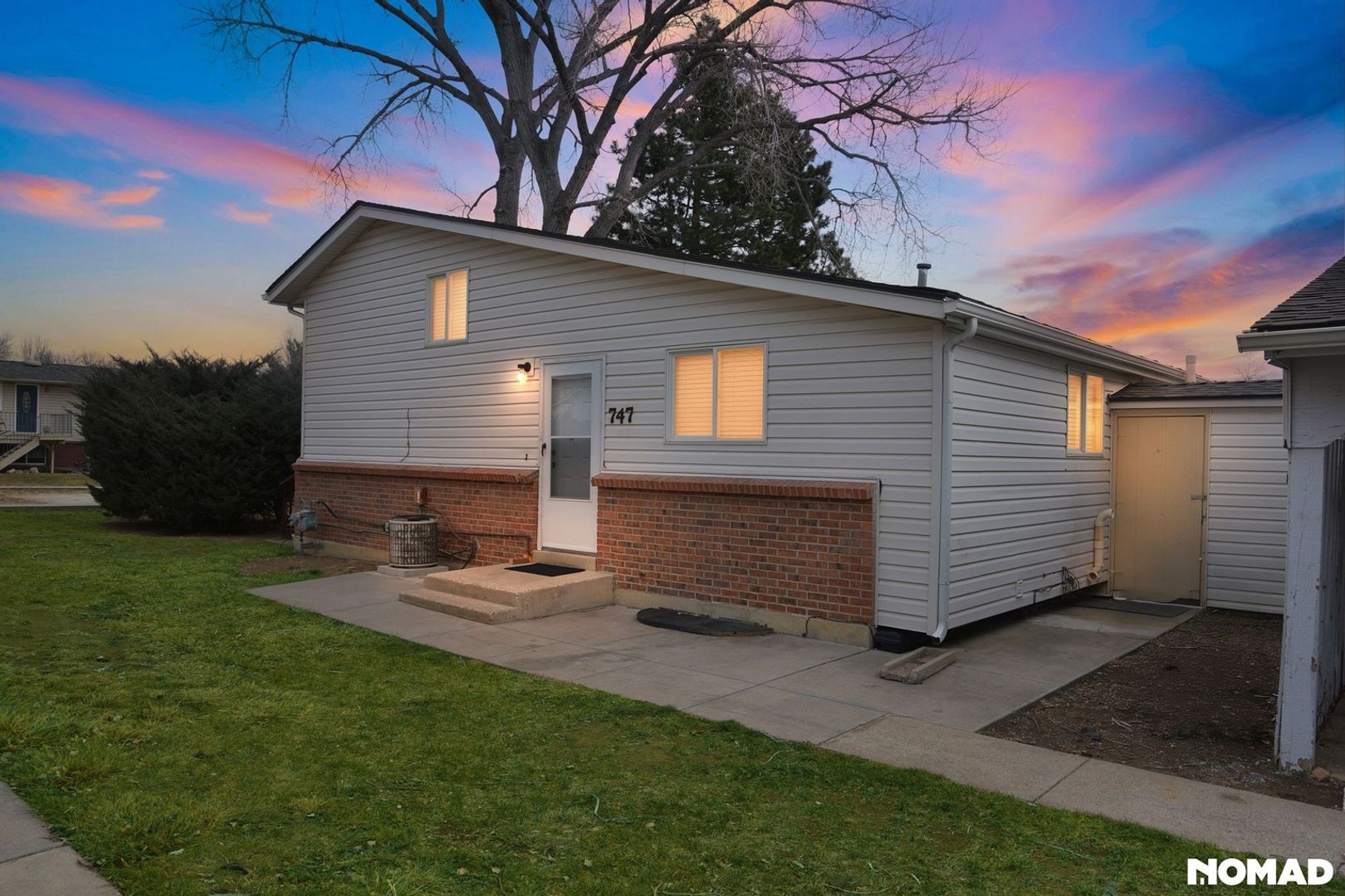 Lafayette House: 747 W Cleveland Cir