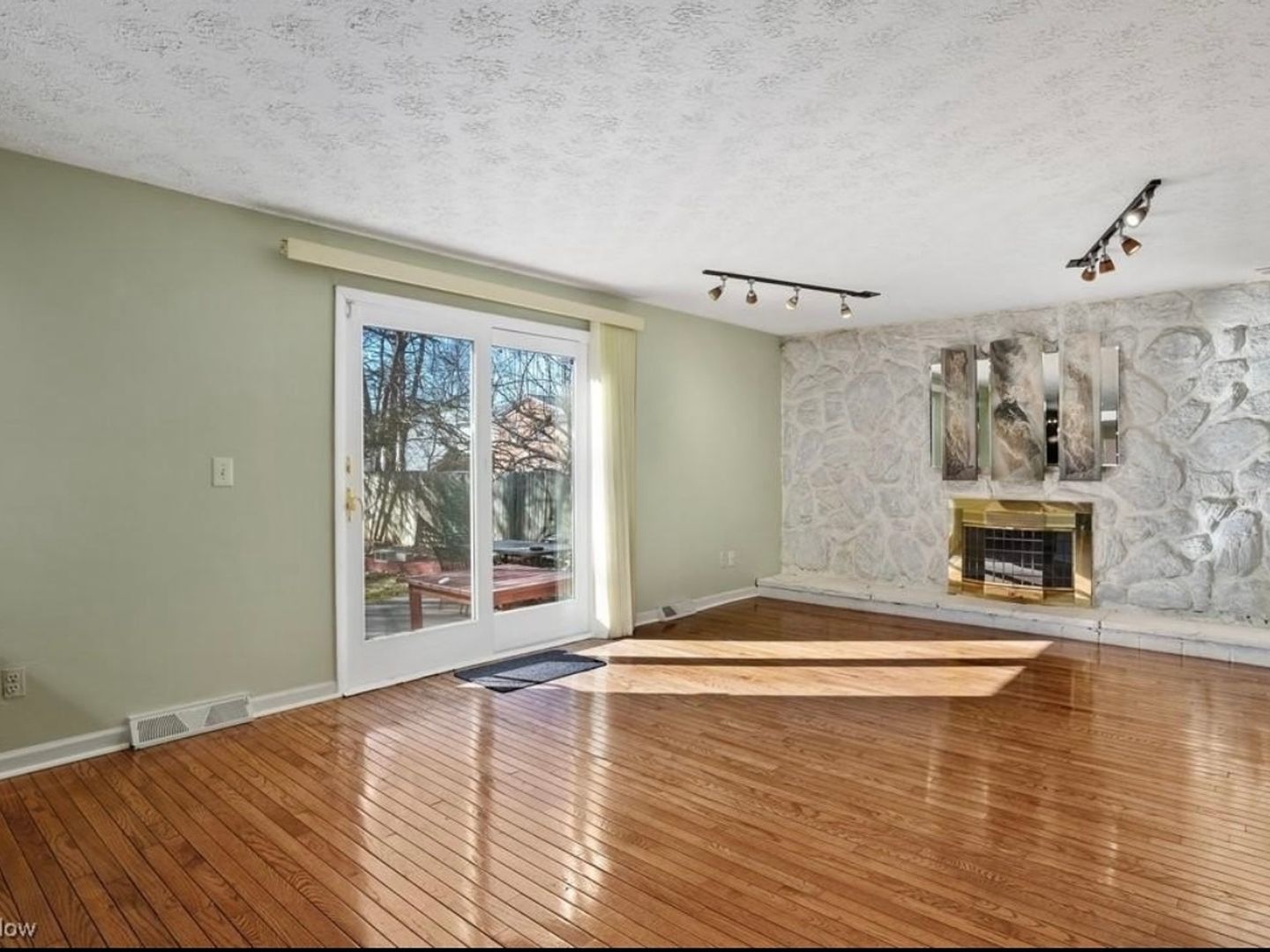 Lorain House: 4422 Princess Anne Ct