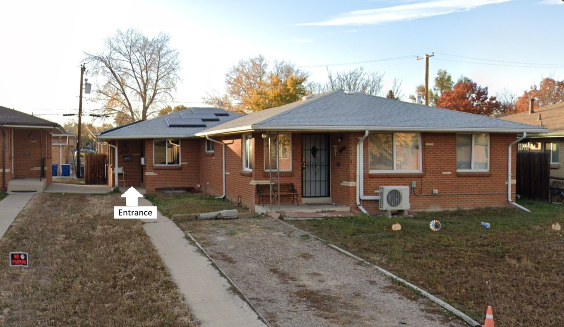 Edgewater House: 2015 Marshall St