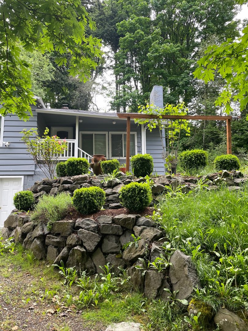 Seattle House: 10918 49th Ave S