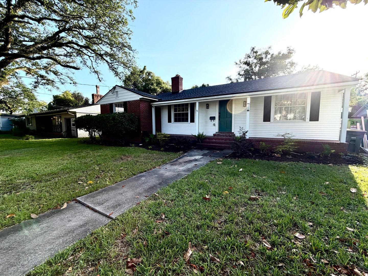 Jacksonville House: 1760 Mayview Rd