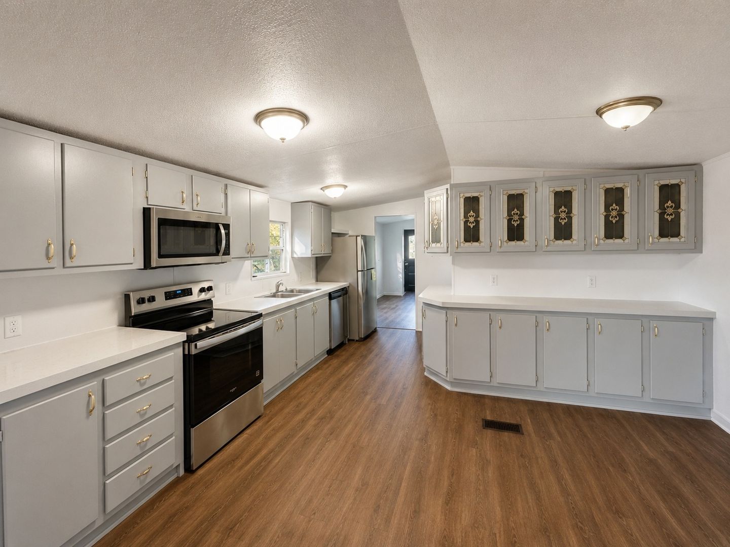 Humble House: 2710 Wilson Rd