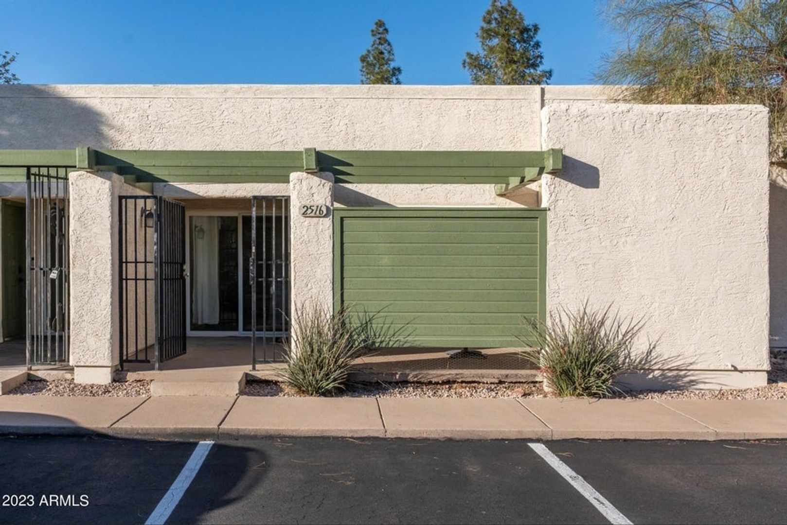 Tempe House: 2516 E 5th Pl