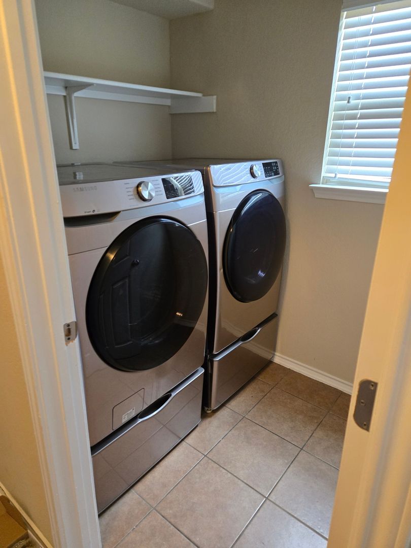 Cibolo House: 118 Arcadia Pl