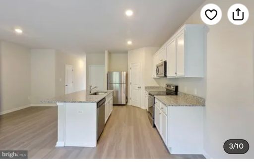 Charming 3BR Townhome in Falling Waters