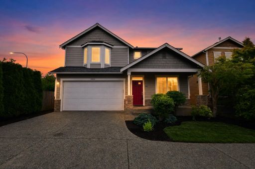 Stunning 4‑Bedroom Bothell Home — Spacious, Modern & Move‑In Ready – photo 1