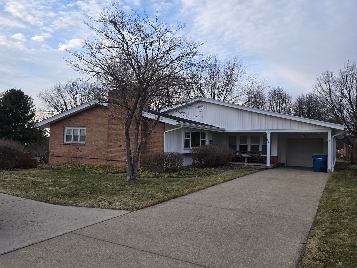 Hubbard House: 132 Corll St