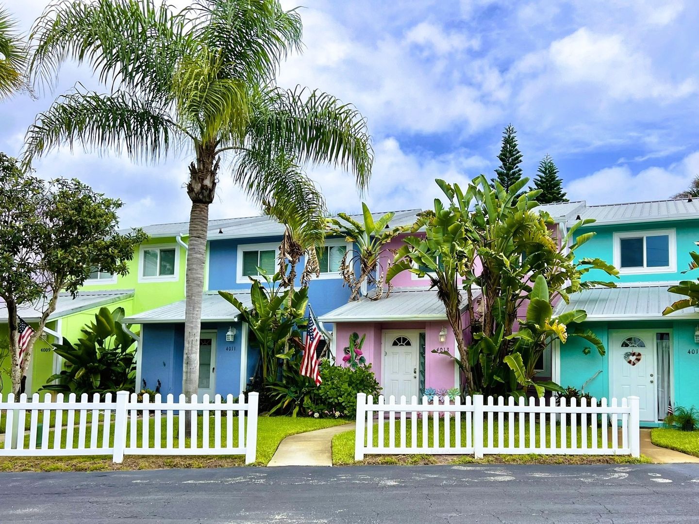 New Smyrna Beach Townhome: 4013 Saxon Dr