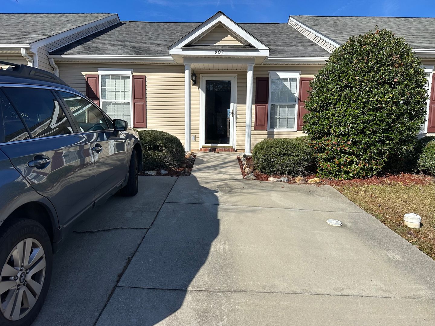 Columbia Townhome: 403 Regency Park Dr