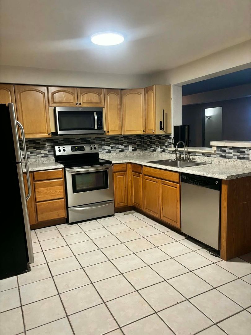 Puyallup Condo: 803 9th Ave Nw