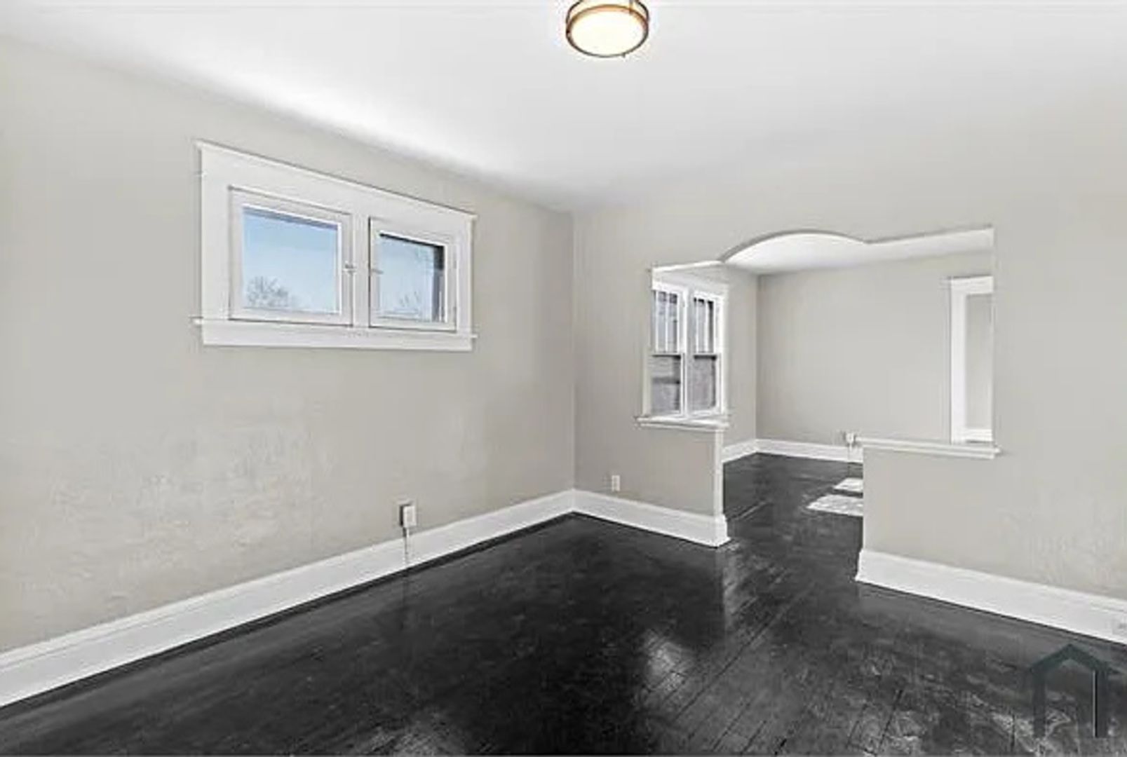 Saint Louis House: 5415 Hamilton Ave