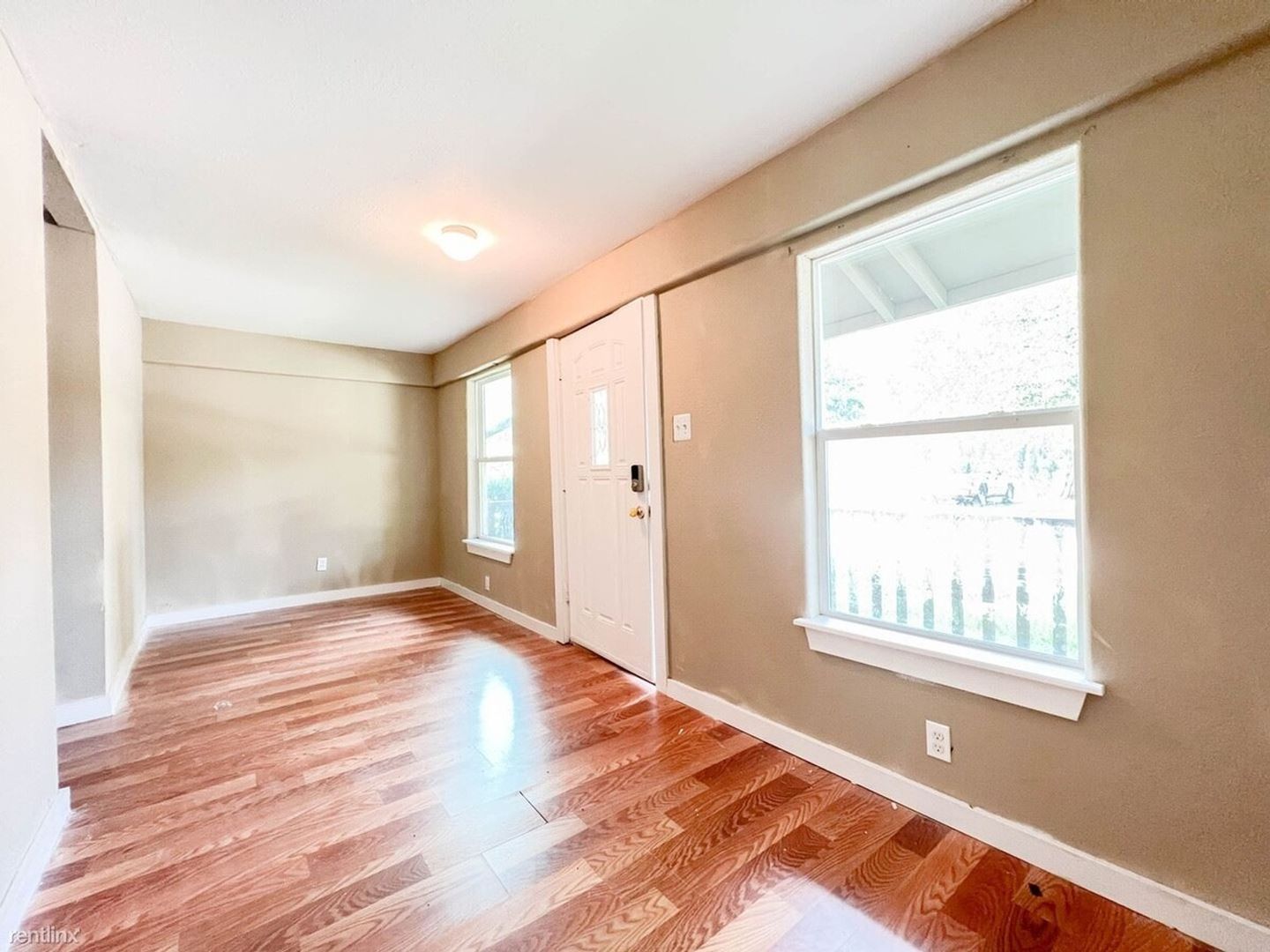 Rockdale House: 636 N Wilcox St