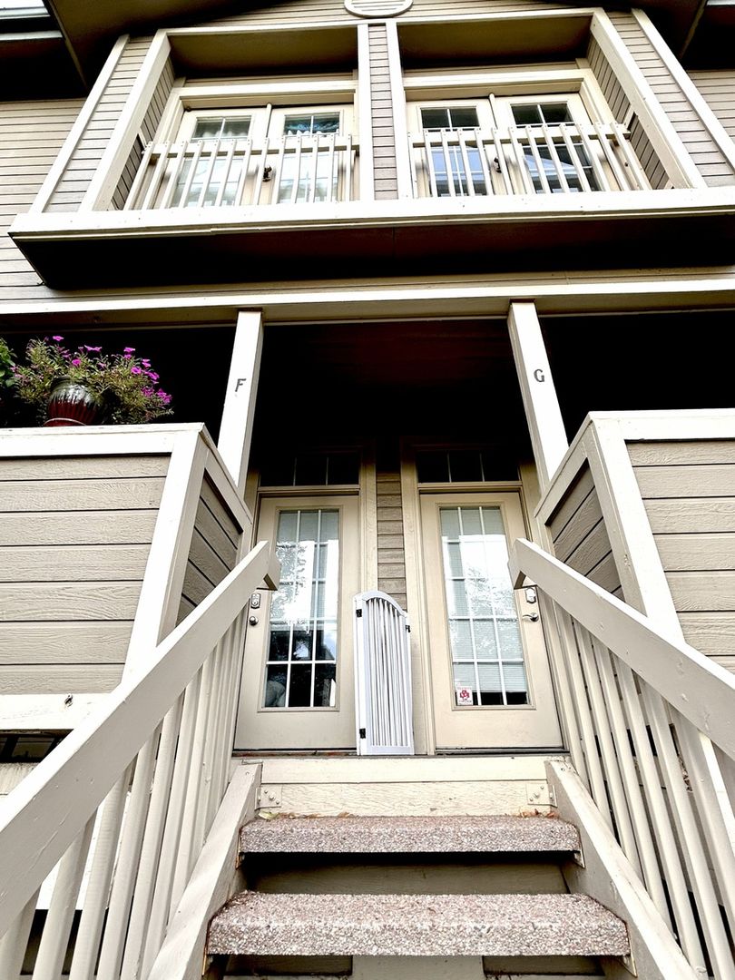 Littleton House: 2940 W Centennial Dr