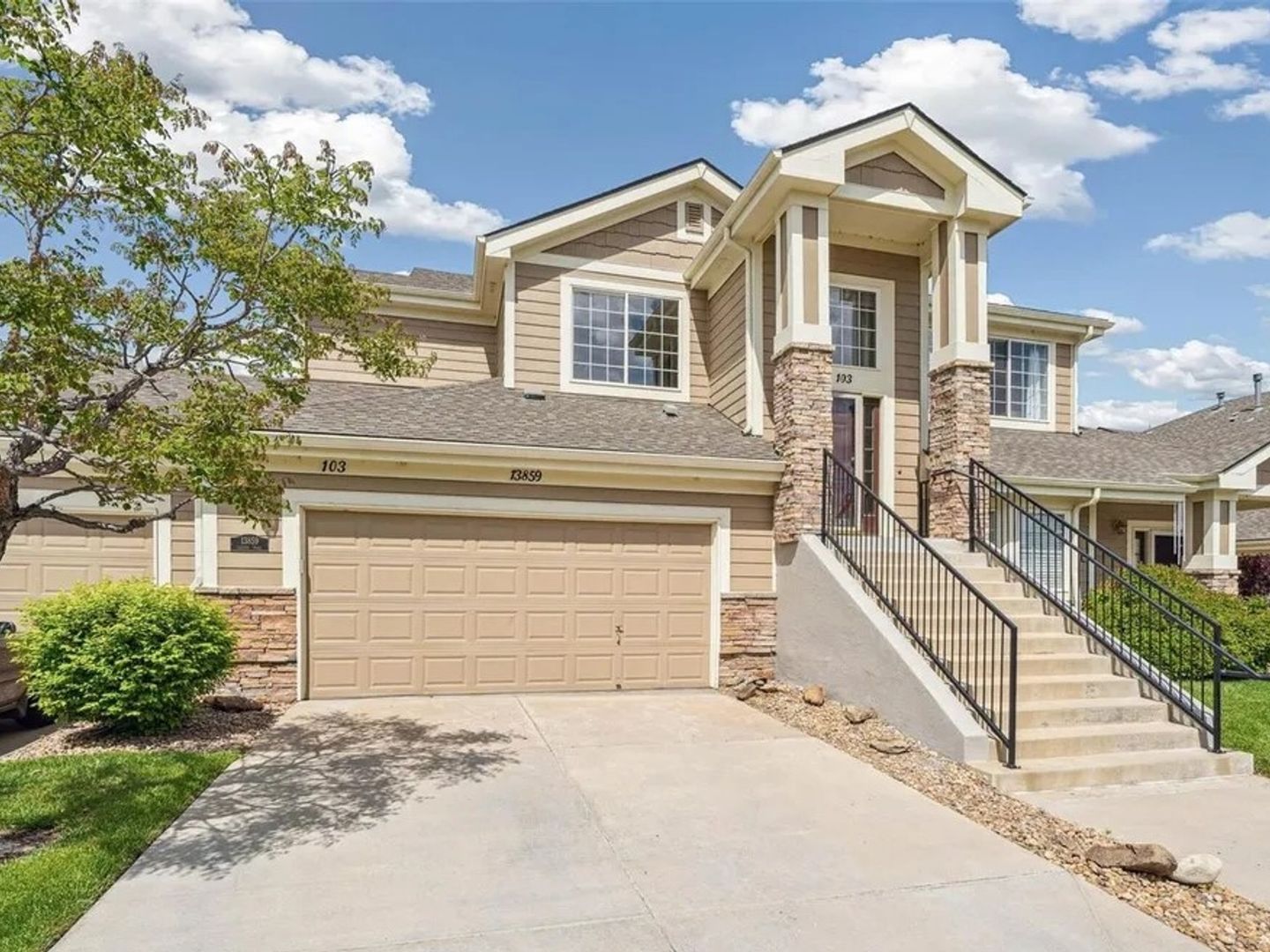 Broomfield Townhome: 13859 Legend Trl