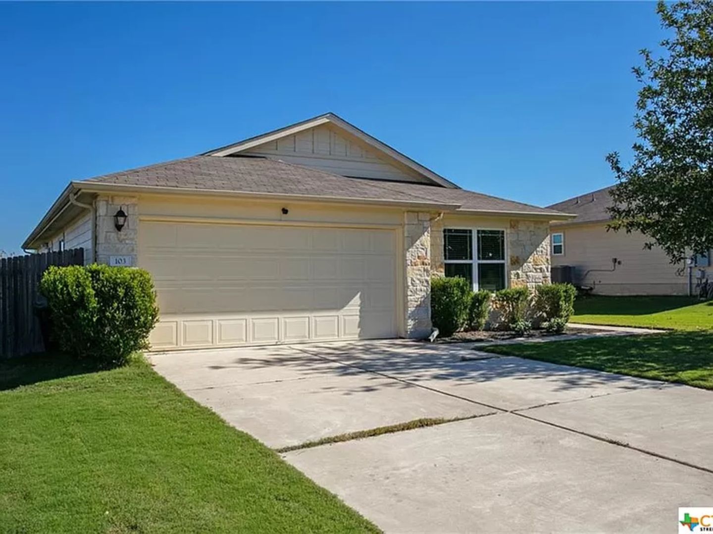 Hutto House: 103 Frio River Trl