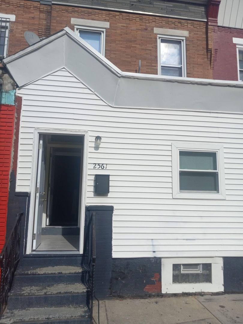 3 Bedroom Rental – 2561 N 29th St, Philadelphia, PA
