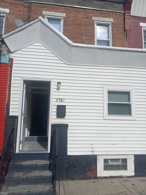 Charming 3BR House in Philadelphia – photo 1
