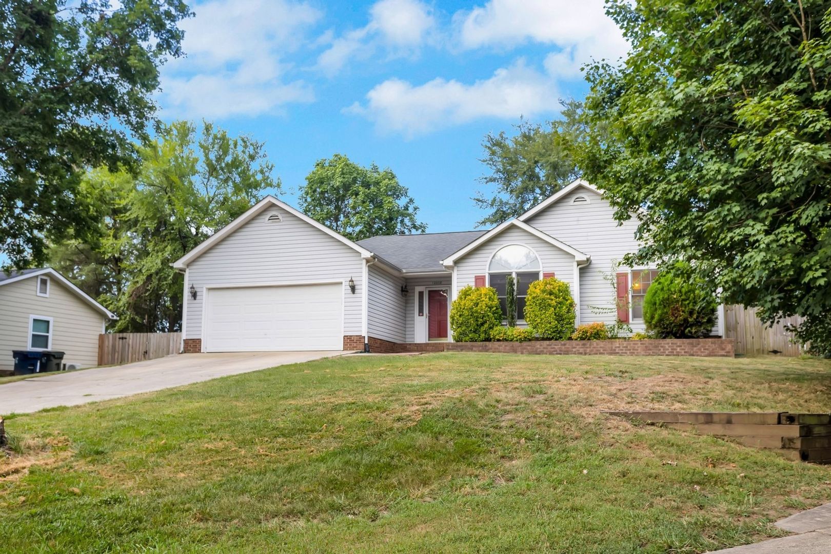 Huntersville House: 12608 Sulgrave Dr
