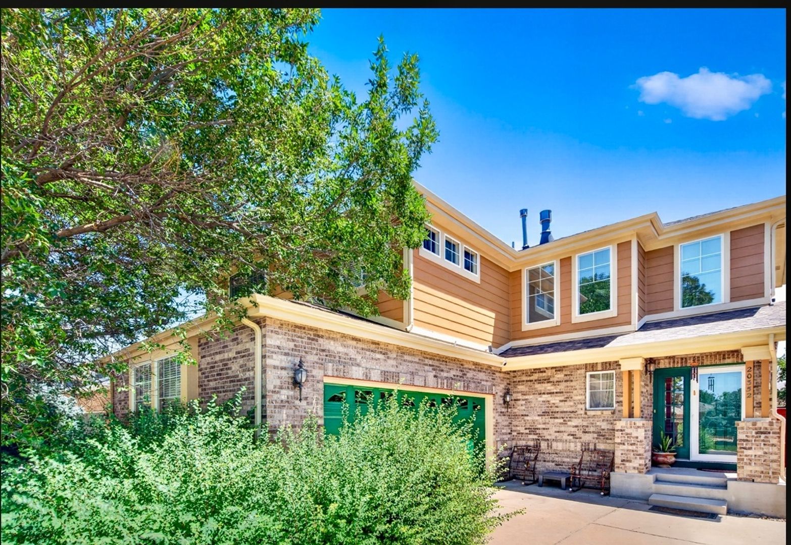 Aurora House: 20352 E Lasalle Pl