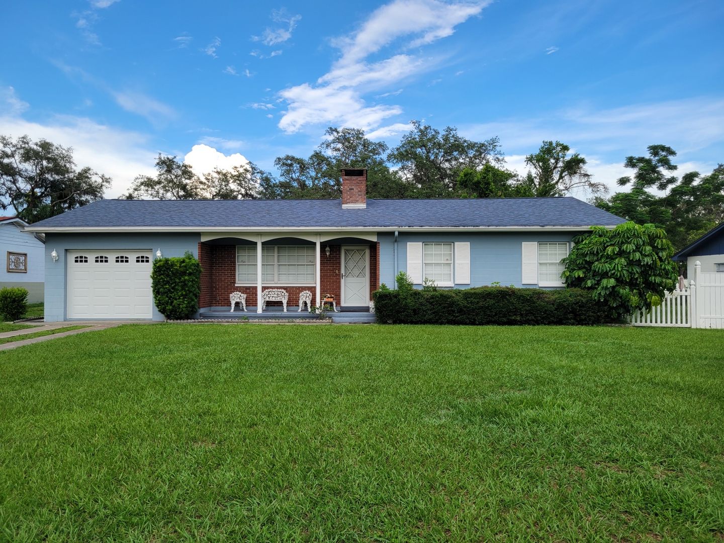 Tampa House: 7105 N 53rd St