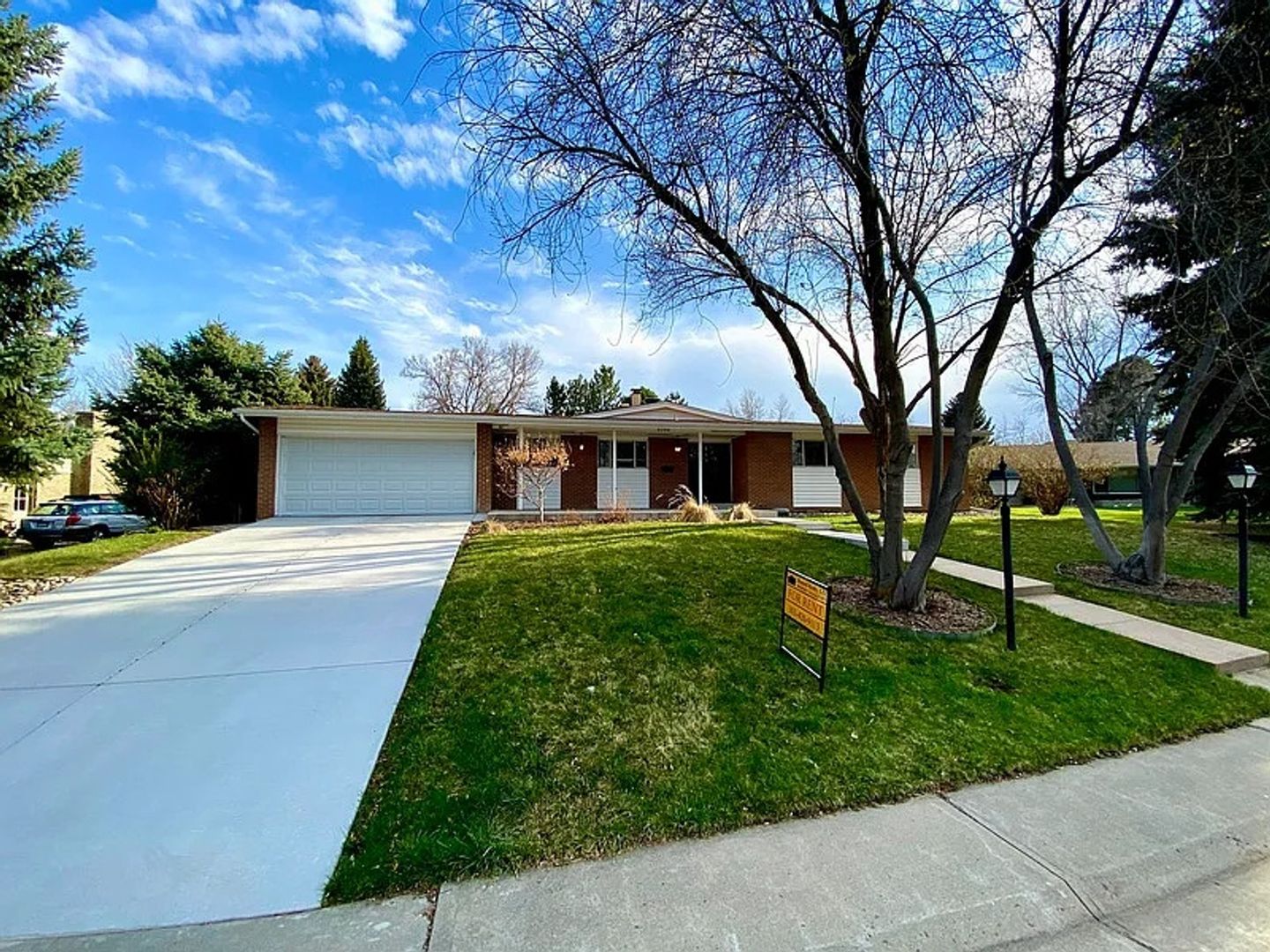 Littleton House: 5290 W Plymouth Dr