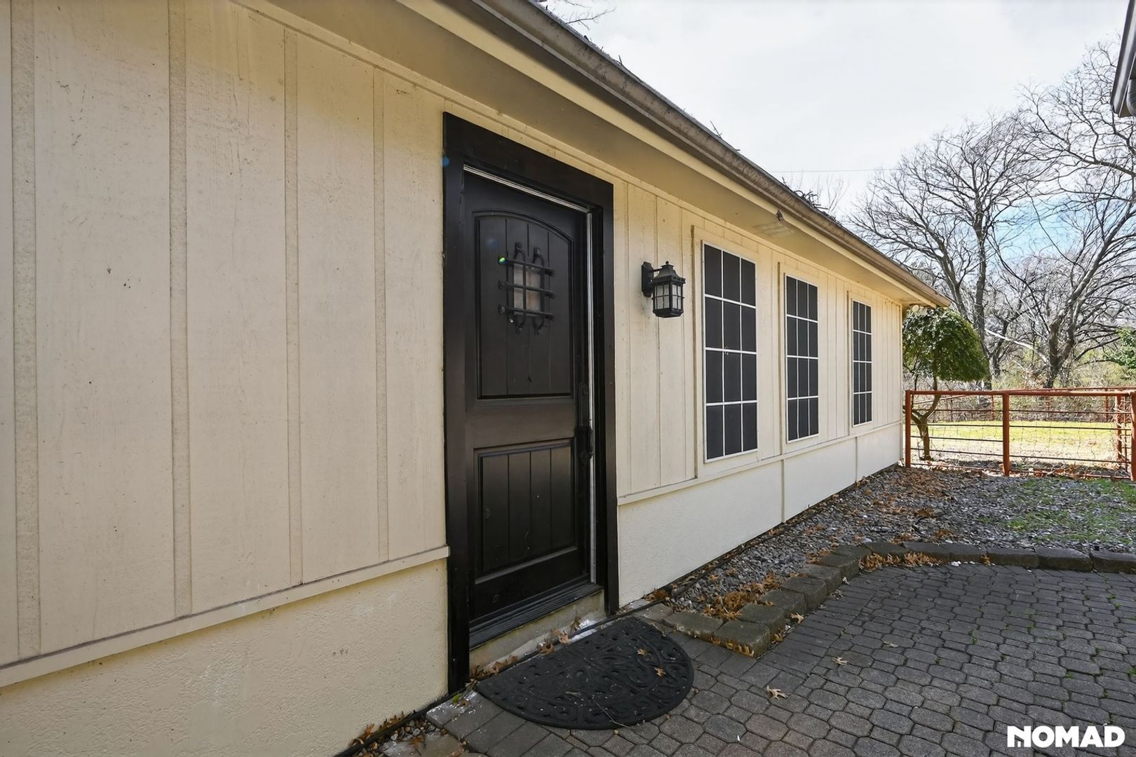 Red Oak House: 2102 W Bear Creek Rd