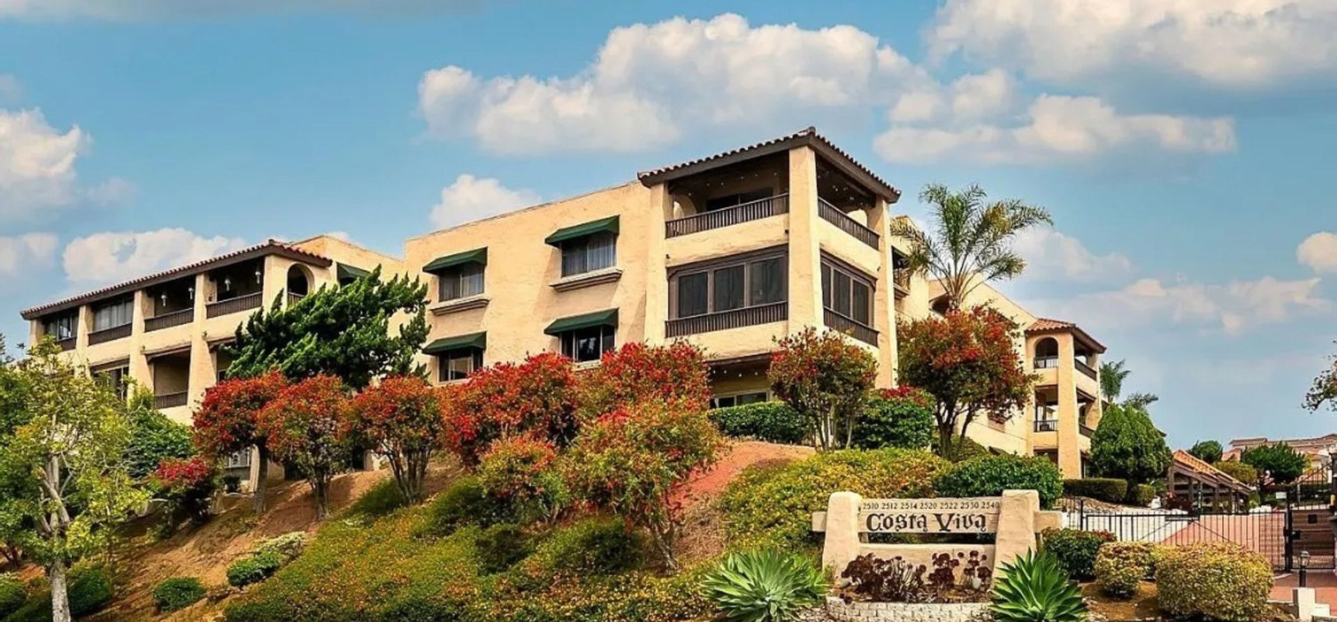 San Diego Condo: 2530 Clairemont Dr