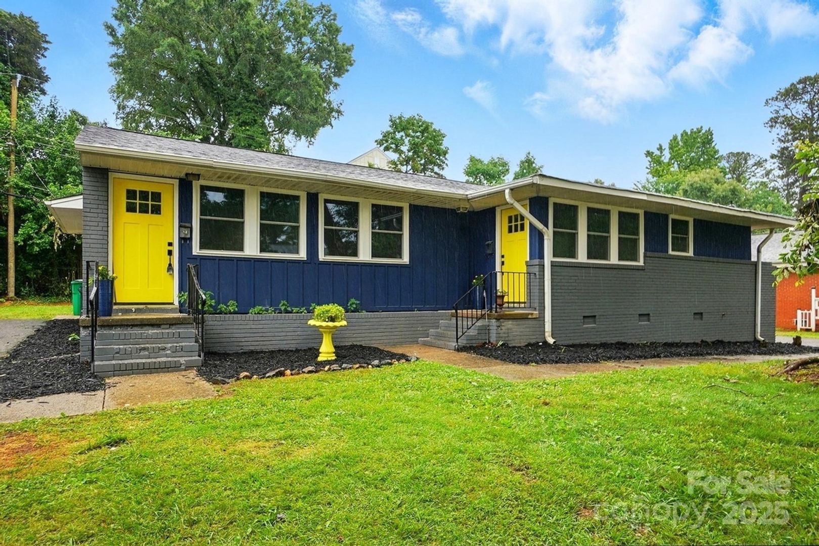 Charlotte Townhome: 1412 Wembley Dr