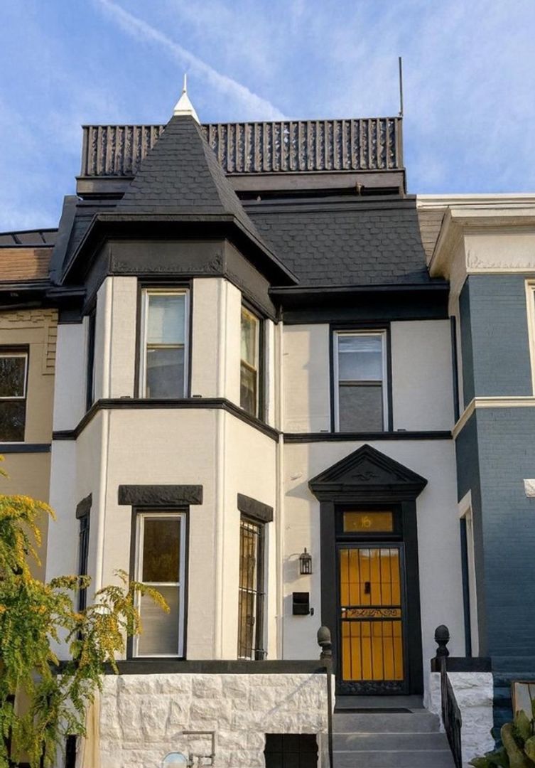 Washington Townhome: 16 Q St NE