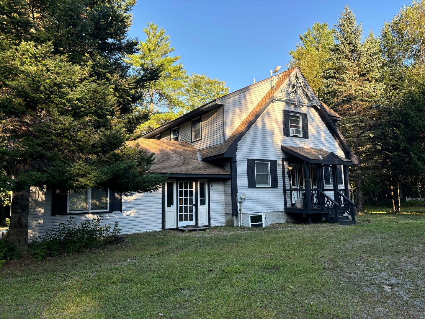 New Portland House: 219 Carrabassett Rd