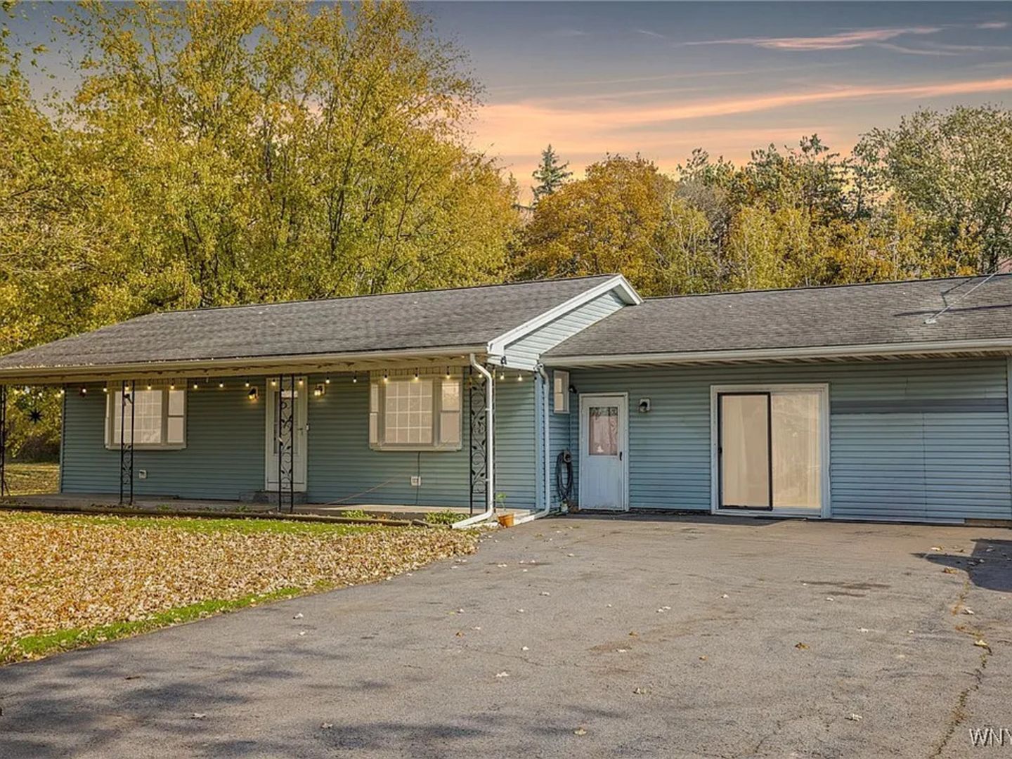 Basom House: 6507 Alleghany Rd