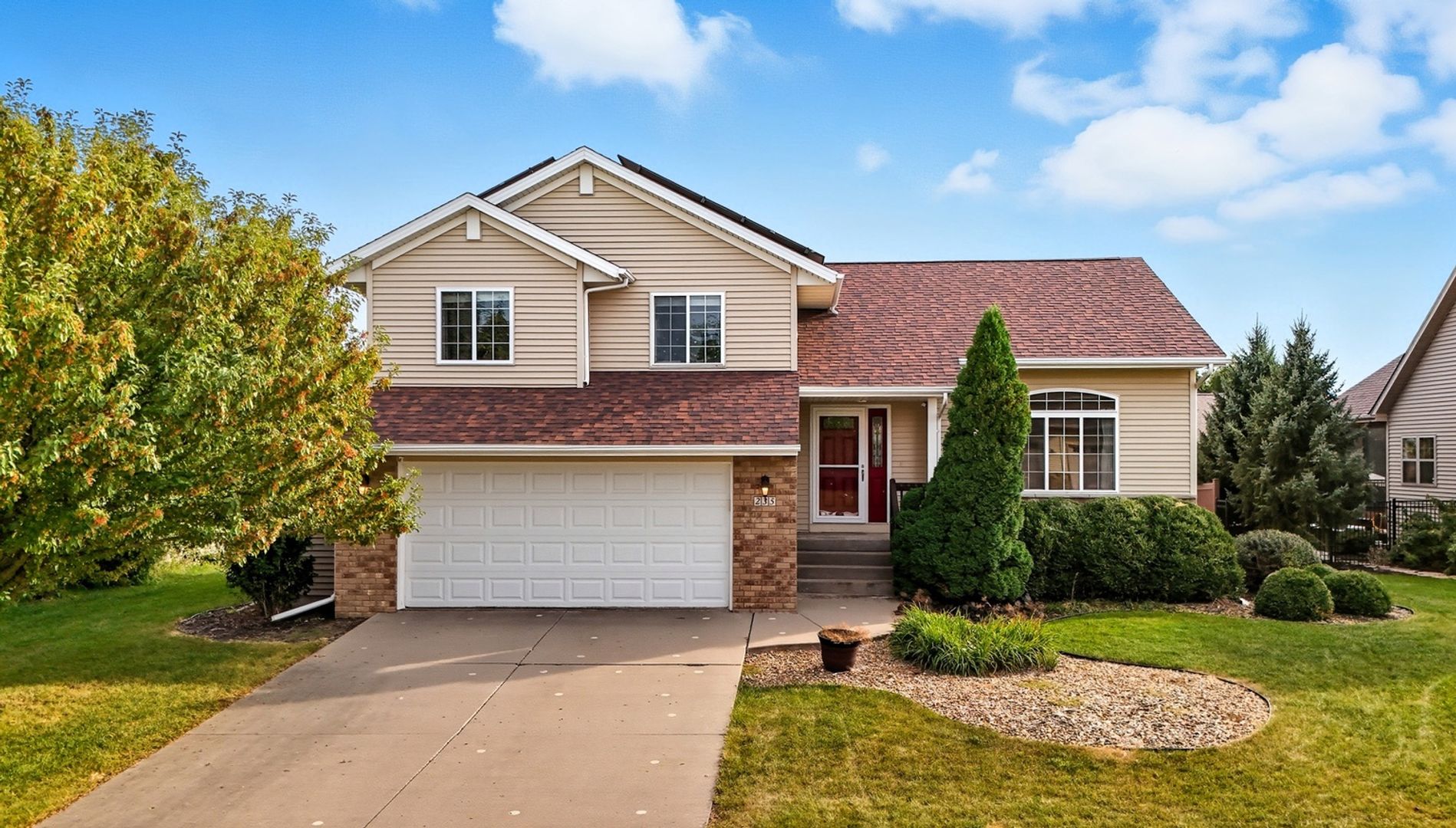 North Liberty House: 235 Lockmoor Ave